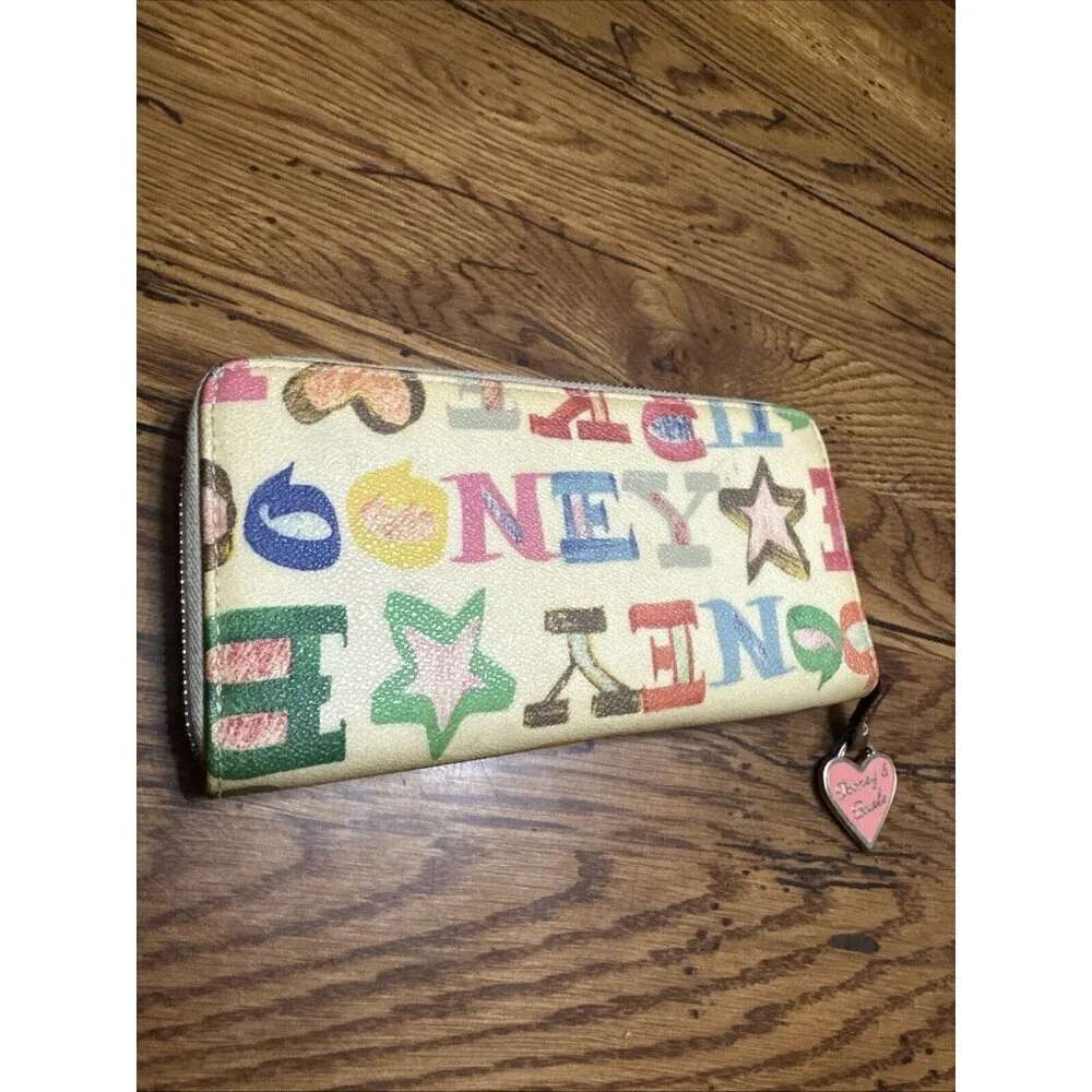 DOONEY & BOURKE RETRO DOODLE LARGE CREDIT CARD ZIP AROUND CLUTCH-BEAUTIFUL!!